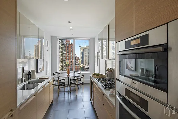 Rented by Halstead Real Estate | media 16