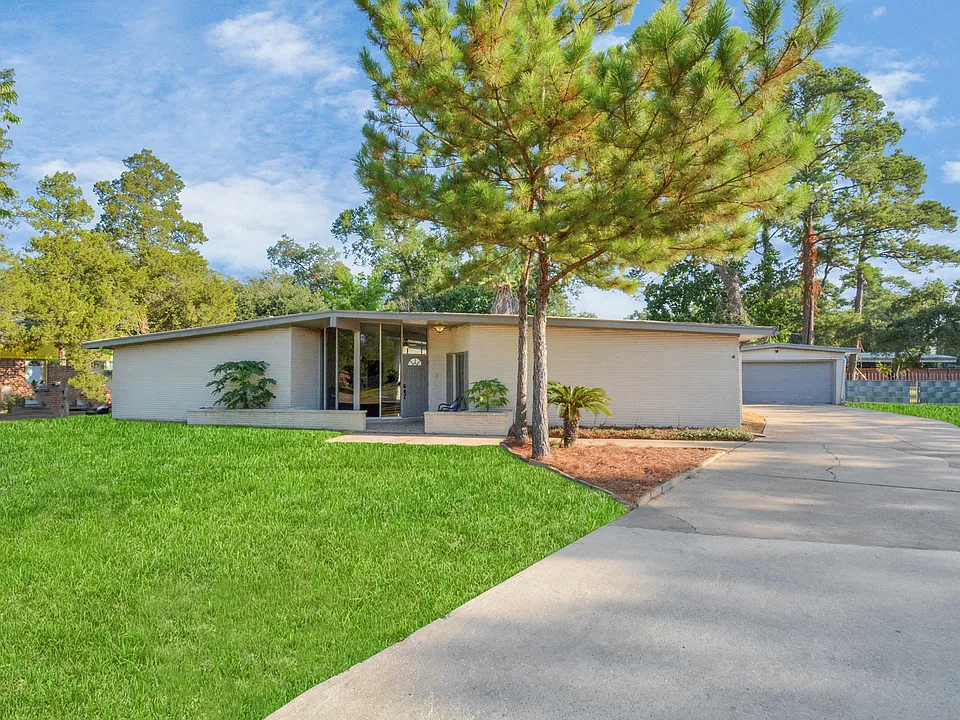 12719 Tammarack Dr