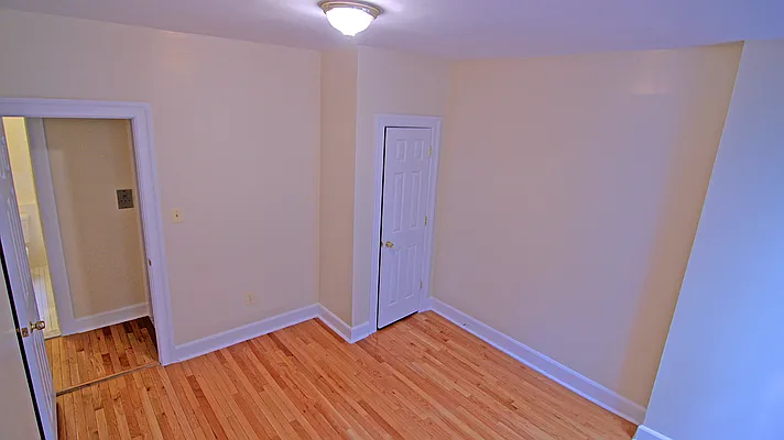 Rented by Tryax Realty Management | media 8