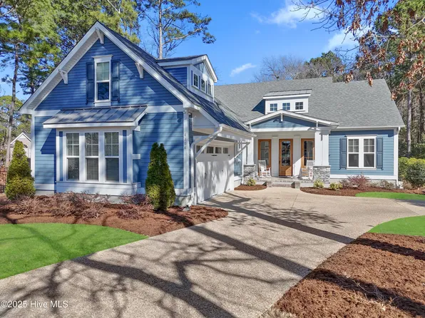 4306 Shelter Cove SE, Southport, NC 28461
