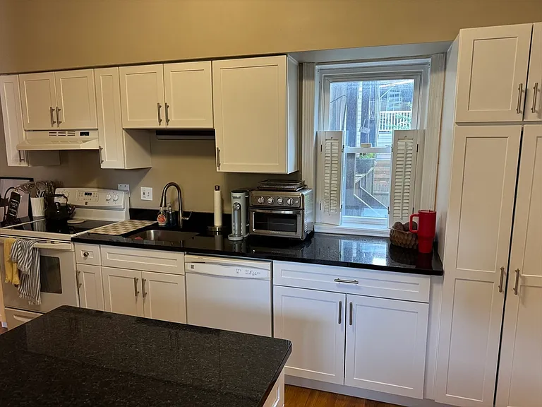 48 Mercer St #1 — Photo 2