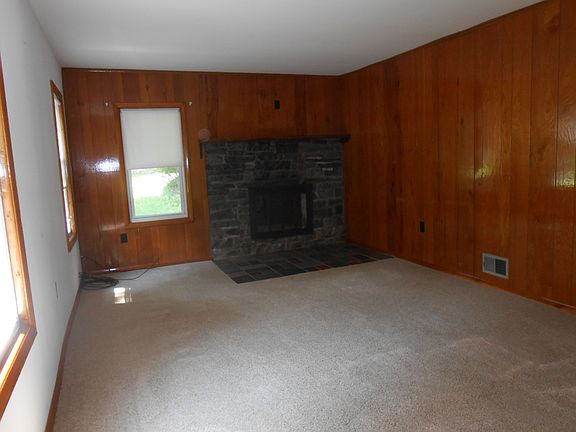 4th image of 2 Mae Ln