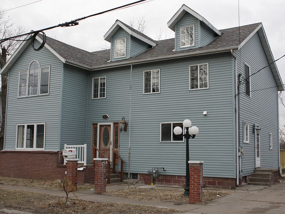 1st image of 1213 Dale St
