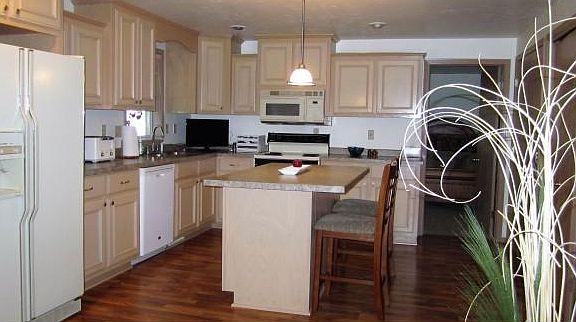 Updated staggered cabinets