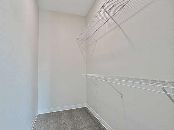 2nd image of 727 Poyntz Ave APT 204