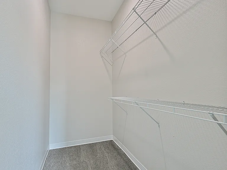 727 Poyntz Ave #209 — Photo 9