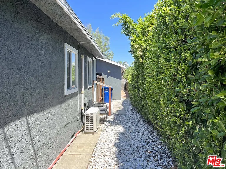 4812 Pickford St — Photo 31