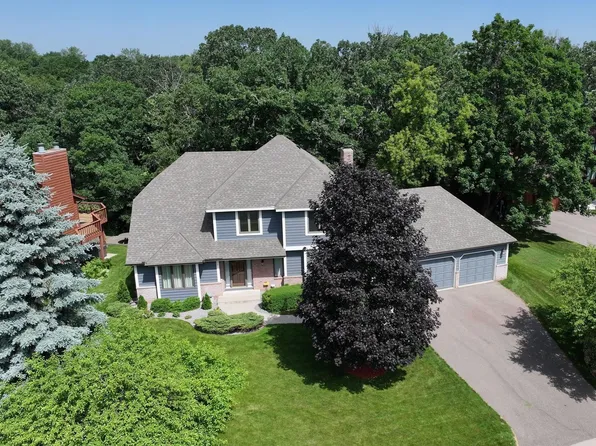 700 Stonewood Rd, Eagan, MN 55123