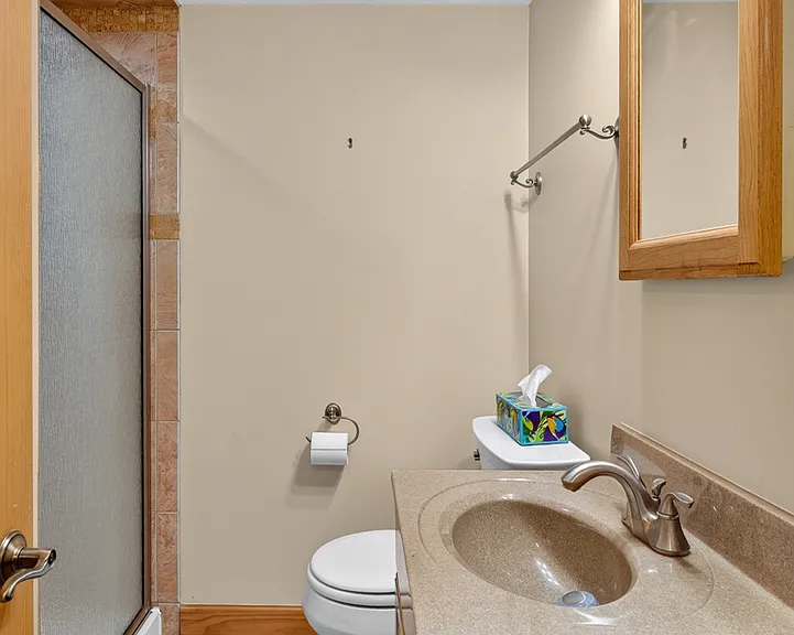 135 Jeffery Ln — Photo 32