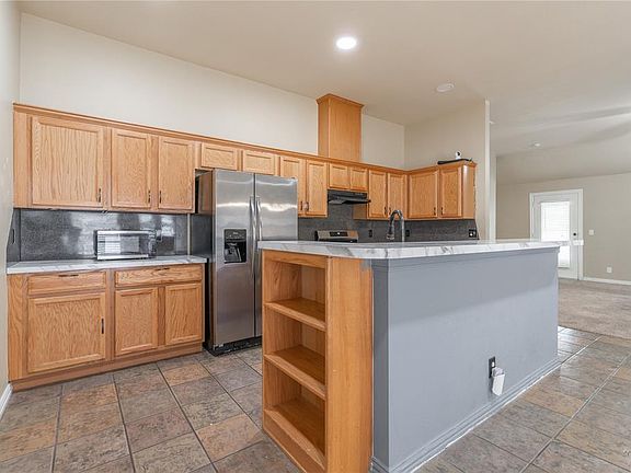 3rd image of 16609 Valderama Way