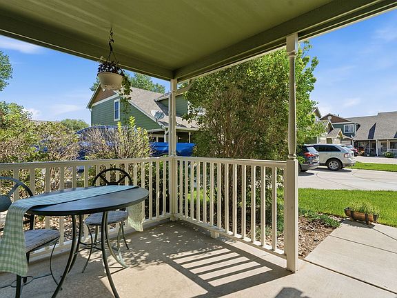 5th image of 802 Waterglen Dr Unit D17