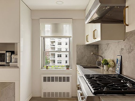 4th image of 70 E 10th St APT 7A