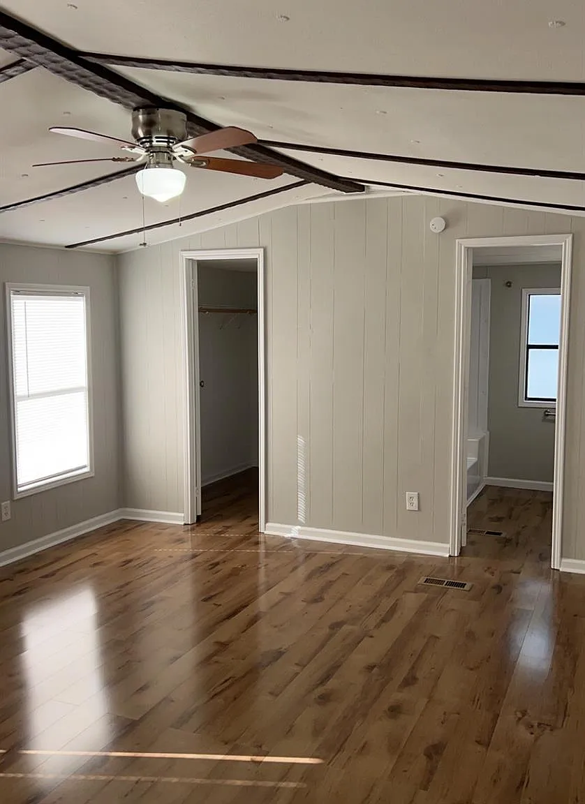 2 bed, 2.0 bath, 1064 sqft, $1,199 — Photo 3