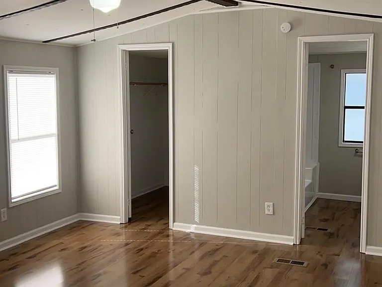 213 Orange St — Photo 3