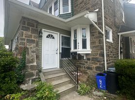 806 N 64th St