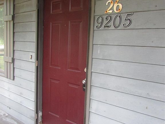 2nd image of 9205 S Pointe Retreat Dr