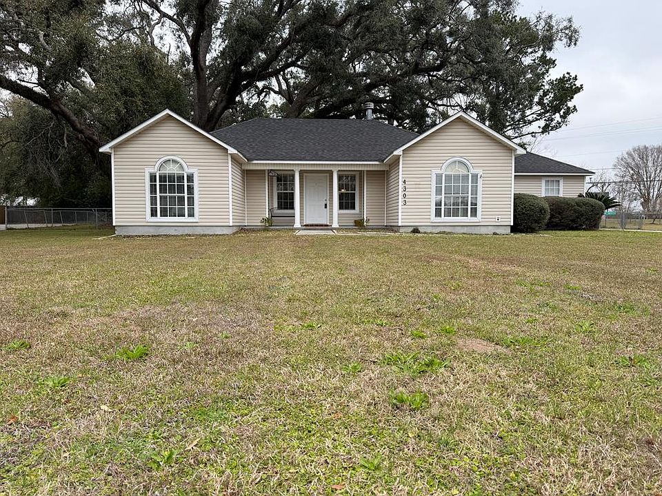 1st image of 4303 Shadowwood Dr