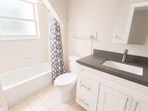 7920 SW 7th Pl, Pompano Beach, FL 33068