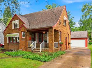 1204 W Oklahoma St, Appleton, WI 54914