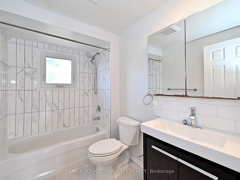 35 Dakin Dr — Photo 34