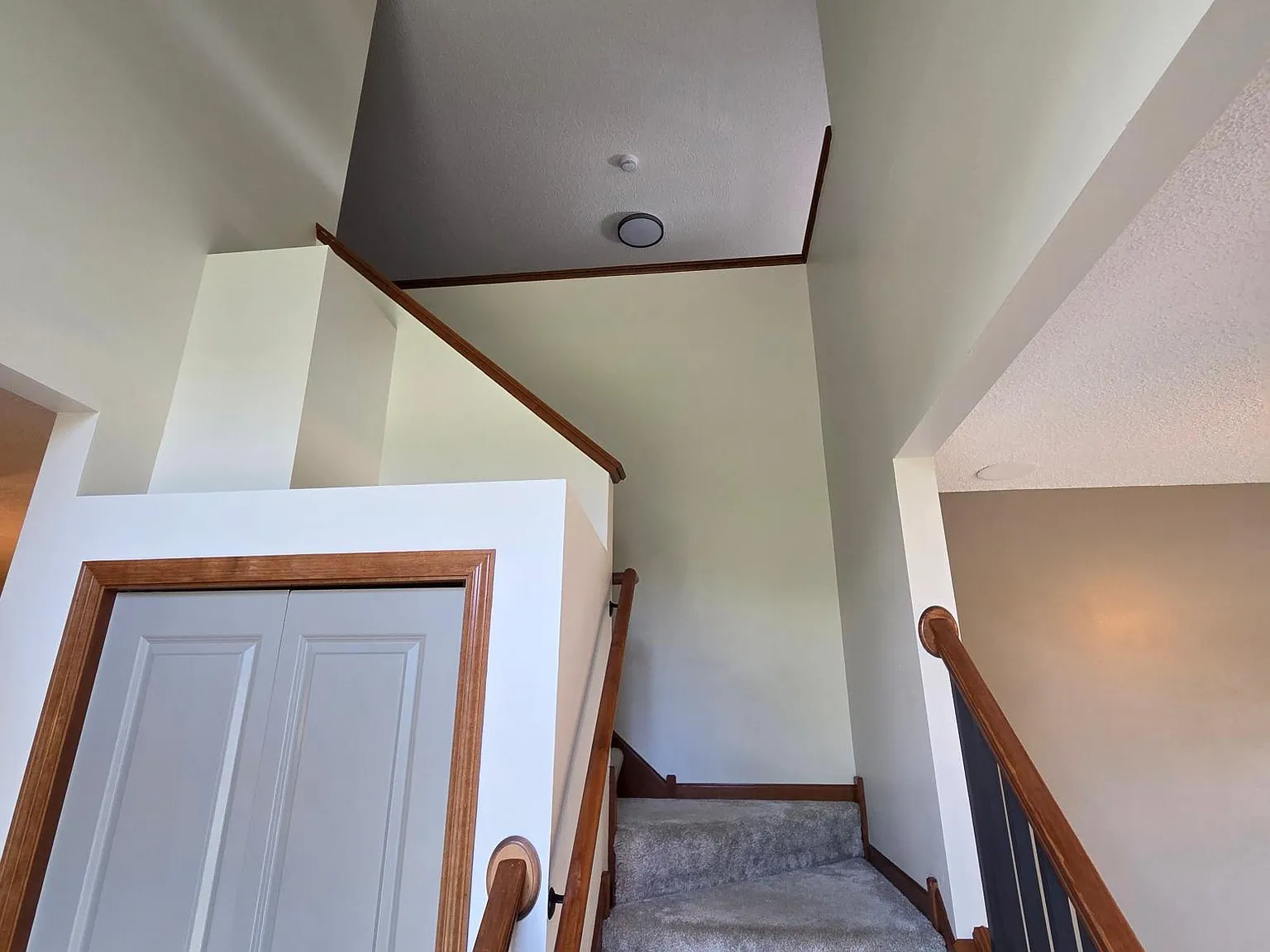 3 bed, 2.5 bath, 1809 sqft, $2,745 — Photo 3