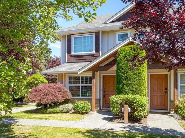 2529 Alexander St #8, North Cowichan, BC V9L 2W8