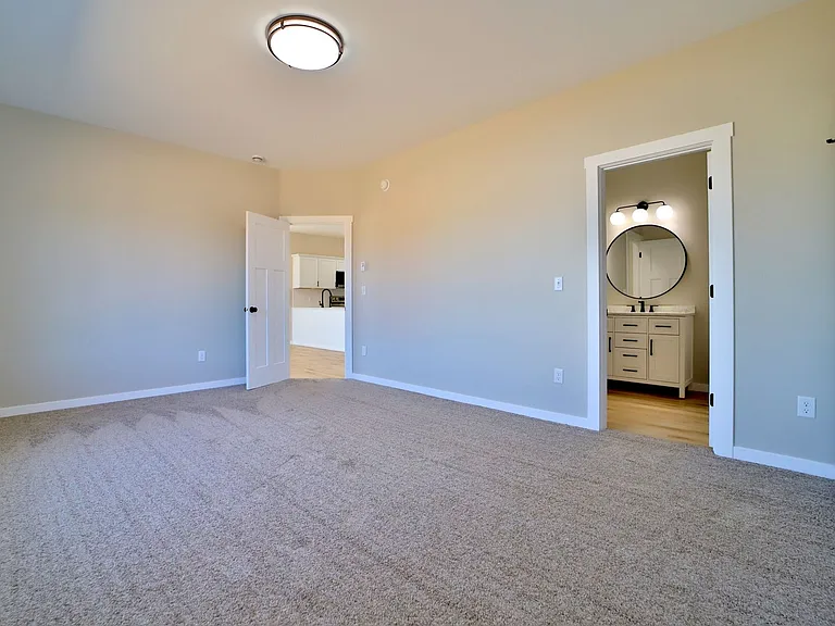 781 W Palomino Ave — Photo 6