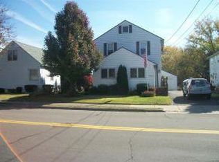 648 Glendale Dr, Endicott, NY 13760