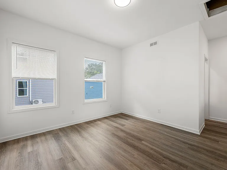 255 Love St SW #B3 — Photo 8