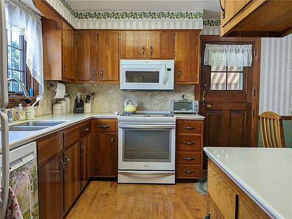 5th image of 531 Oakland Ave