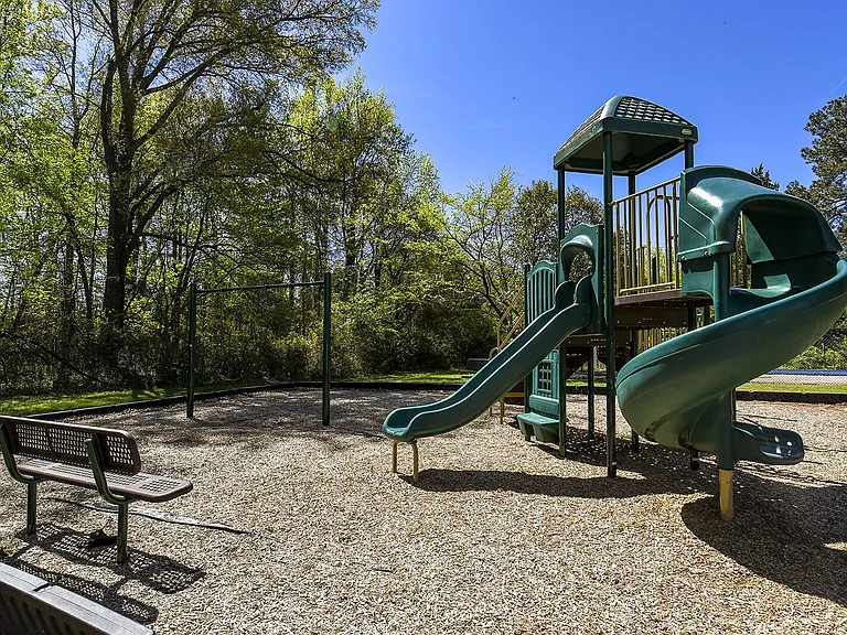 James River Pointe — Photo 20