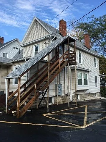 208 S Arch St Photo 1