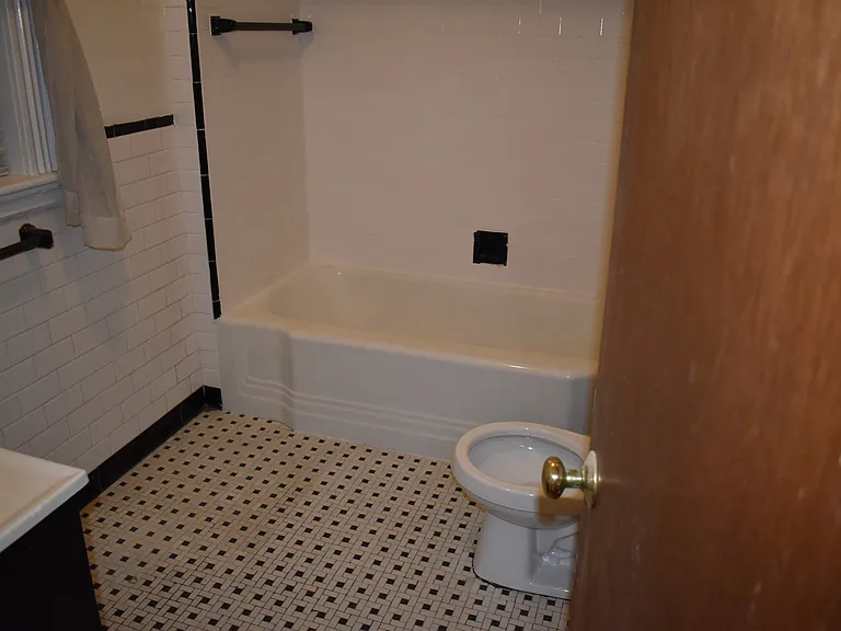 12 Fuller St #2 — Photo 18