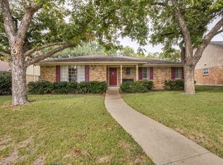 9553 Estate Ln, Dallas, TX 75238