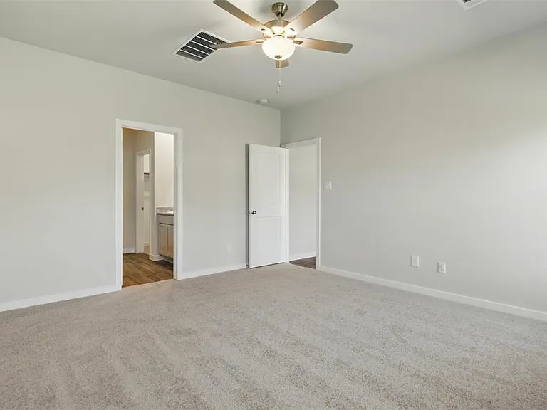 25187 Leather Leaf Ct — Photo 20