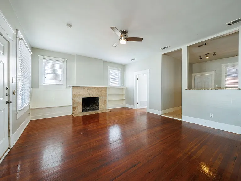1805 Nueces St — Photo 10