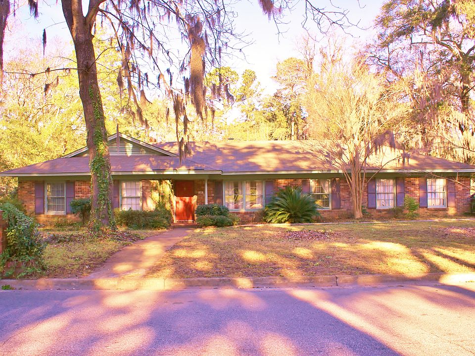 Front 14 North Cromwell