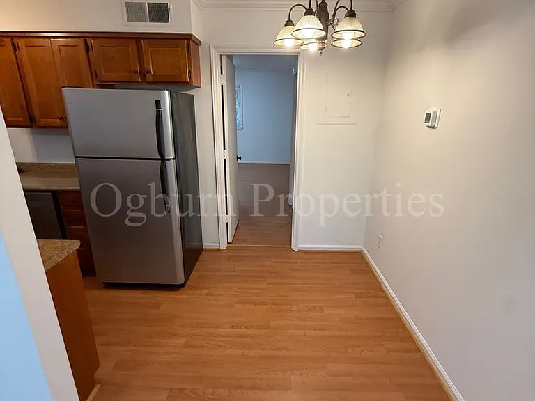 1310 Brookstown Ave — Photo 13