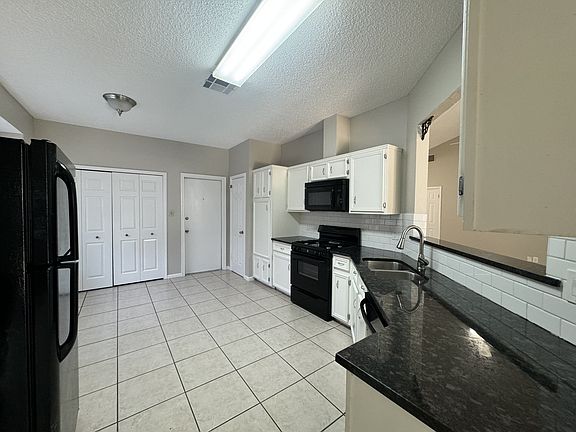 4th image of 401 Ridgewood Dr