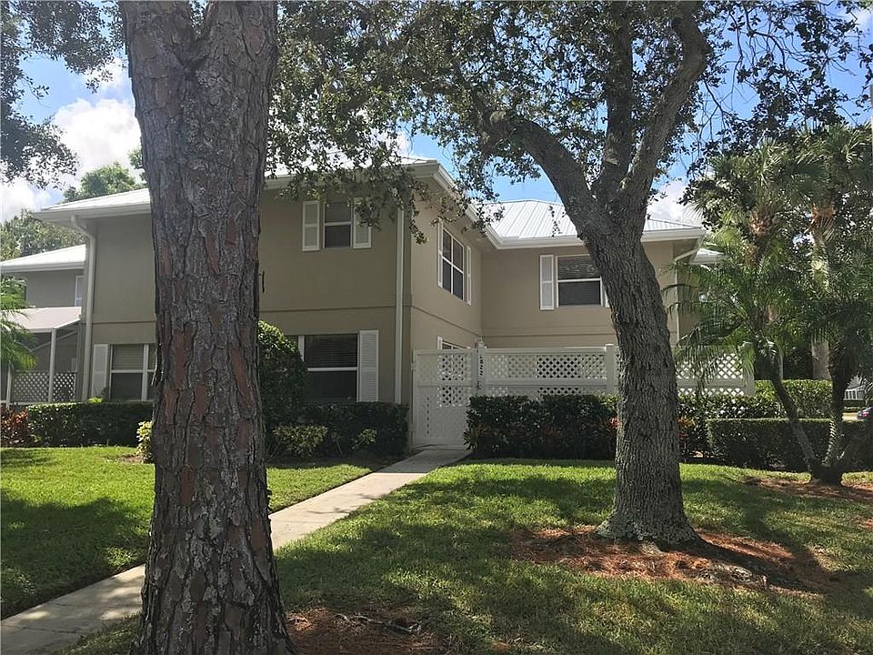 1st image of 2822 SW Lakemont Pl
