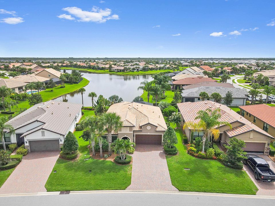 1st image of 304 SE Courances Drive