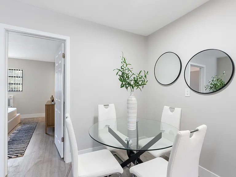 1041 SW 15th Ave #4B — Photo 4
