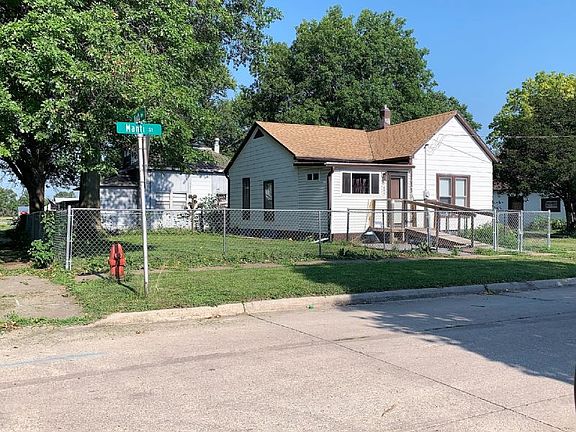 2nd image of 604 Manti St