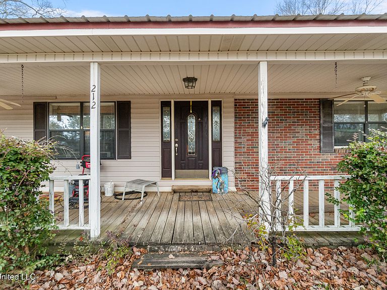 Listing photo 5