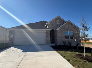 242 Seattle Slew Dr, Jarrell, TX 76537