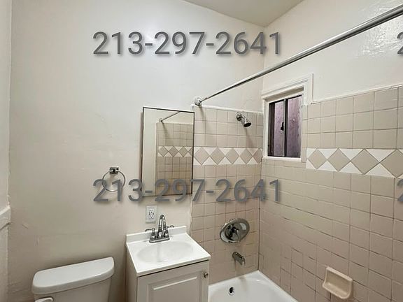 5th image of 544 N Heliotrope Dr #104