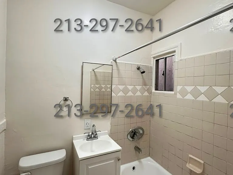 544 N Heliotrope Dr #104 — Photo 5