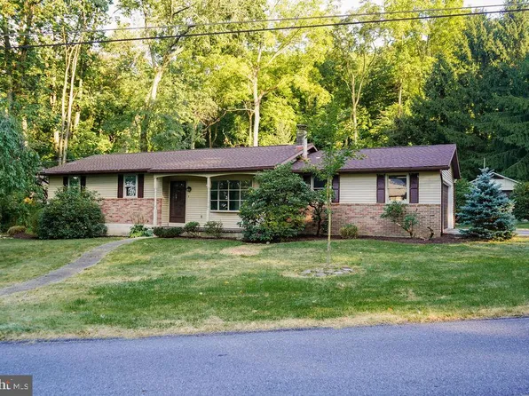 288 Poplar St, Fleetwood, PA 19522