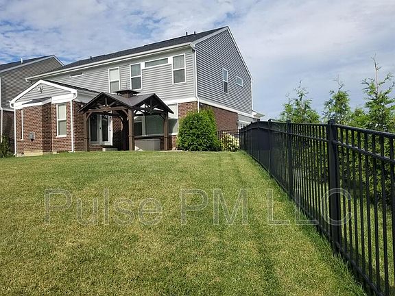 4th image of 2499 Sierra Dr