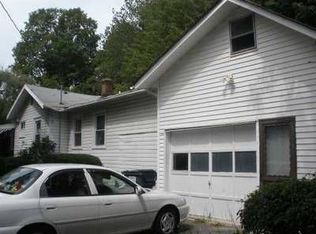 36 Seybolt Ave, Otisville, NY 10963
